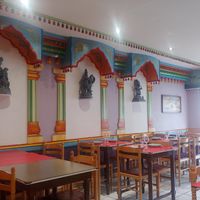 Interior at Restaurant Gandhi in Mont-de-marsan