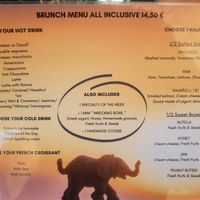 Menu at The Happy Nest in Porto