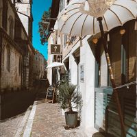 Outside dining at La Balinaise in Cahors