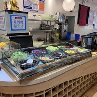 Fruits, salats, drinks  at Pǔ Shàn Huì Vegetarian in Guangzhou