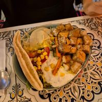 Peanut tofu bowl at BESH in Berlin