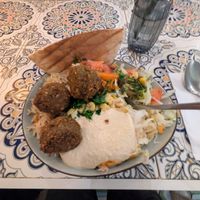 Falafel besh bowl at BESH in Berlin