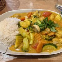 Red curry sauce with veggies and rice  at Tonkin in Flensburg