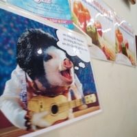 decoration at Loving Hut - Âu Cơ in Hanoi