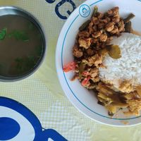Cheap meal at Krua Jey Imbun - ครัวเจ อิ่มบุญ in Chumphon