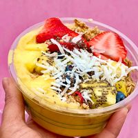 ‘Miami Bowl’ - mango-pineapple smoothie bowl; no honey or bee pollen #Veganuary at The Wild Banana in Dayton