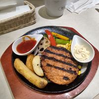 Omni hamburger at Soleil Hibiya Okuroji in Tokyo