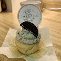 Vegan Oreo cupcake 🧁  at Cakabakery in Grand Rapids