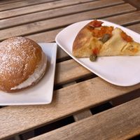   at UNO Caffé Olistico in Bologna