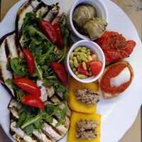 Vegan antipasto at Pasquale in Pontedera