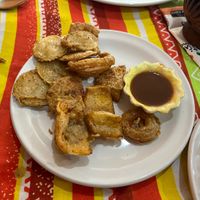 Vendura Pakora - Onion, peppers & potato in a crispy garbanzo flour delight!  at Mónica Restaurant Hindú in Oaxaca