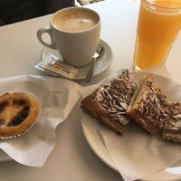 Cappuccino with soy milk, vegan pastel de nata, vegan  jesuita at Mourapão  in Vilamoura