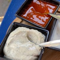 vegan sauces with doner kebab at De Serre van Cleopatra in Wageningen