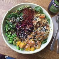 Bowl mit Chicken Satay at Áro - Neutor in Muenster