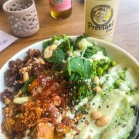 Lemongrass-Tofu-Bowl at Áro - Neutor in Muenster