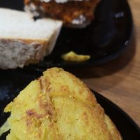 Pincho de tortilla vegan 🌿 at Cerveceria La Raposa in Oviedo