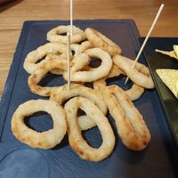 Aros de cebolla at Cerveceria La Raposa in Oviedo