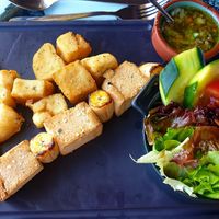 Tofu Skewers, fried maize and salad at Quinta Do Furão in Santana