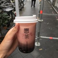 strawberry milk tea at Möge Tee in Maastricht