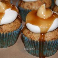 dulce cupcake at Lettuce Love Cafe in Burlington