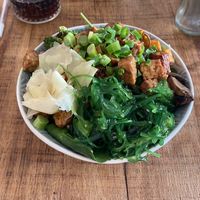 Build your own bowl  at Bowls 'n Rolls in Leeuwarden
