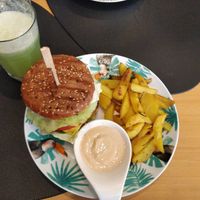 The burger at Nom Nom in Constanta