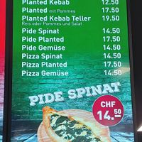 Das vegane Angebot wächst und wächst! Juhuu! at Mados Kebap in Uster