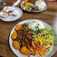 Planted Teller mit vegan Nuggets at Mados Kebap in Uster
