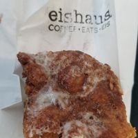 Vegan cinnamon and chocolate strusel at Eishaus in Covington