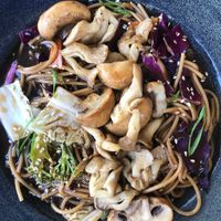 Vegan yakisoba at Horta Cozinha Criativa in Brasilia