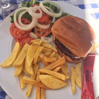 Hamburguesa vegana  at Embassy Beach in Alicante