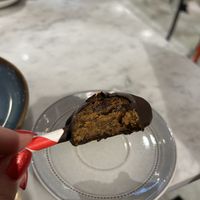 cake pop #Veganuary at Kafé Plattan in Stockholm