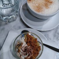 Special gingerbread latte and bannoffee desert at Kafé Plattan in Stockholm
