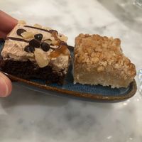 rocky road (ok) and apple crumble (not so good) at Kafé Plattan in Stockholm