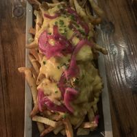 Patatas chili cheese  at Vrutal - Poblenou in Barcelona