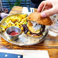 Hamburguesa de foie at Vrutal - Poblenou in Barcelona