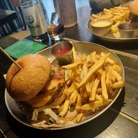 Hamburguesa chingona #Veganuary at Vrutal - Poblenou in Barcelona