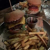 Pub (black bean) burger & Blind Date  at Vrutal - Poblenou in Barcelona