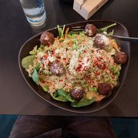 Meatless Meatball Bowl at Yuícery - Ehrenstraße in Cologne