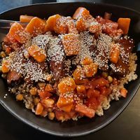 Steak Bowl (chick peas instead of broccoli)  at Yuícery - Ehrenstraße in Cologne