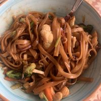 Wok de verduras con pasta de arroz,salsa teriyaki y anacardos  at A-Frame Oasis in El Palmar De Vejer