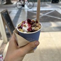 Yogurt di riso con salsa su frutti di bosco, nocciole e pistacchi   at Puro e Bio San Marino in Dogana