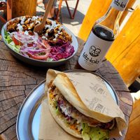 Dönerteller und Döner  at Etyok Vegan Kebab in Nuremberg