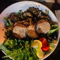 Tabbouleh & falafel bowl (clearly labelled on the menu as VEGAN) at Shakespeare in Antalya