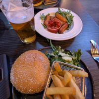 Burgers vegan + entrée vg at Seumas' Bar in Isle Of Skye