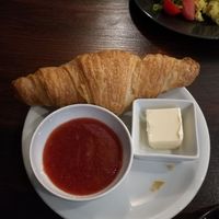 Vegan croissant with selfmade jam at Hummelbude in Essen