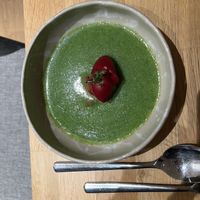 Portulaksuppe mit rote Beete Eis  at Hummelbude in Essen