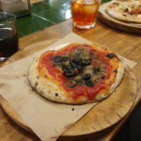 Vegan Pizza at La Finestra in Valencia