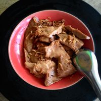 vegetarian chicken with ginger and garlic at Pattaya Vegetarian Food in Pattaya