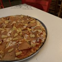 Hawaii vegan pizzaa  at Salvaxe in Mexico City